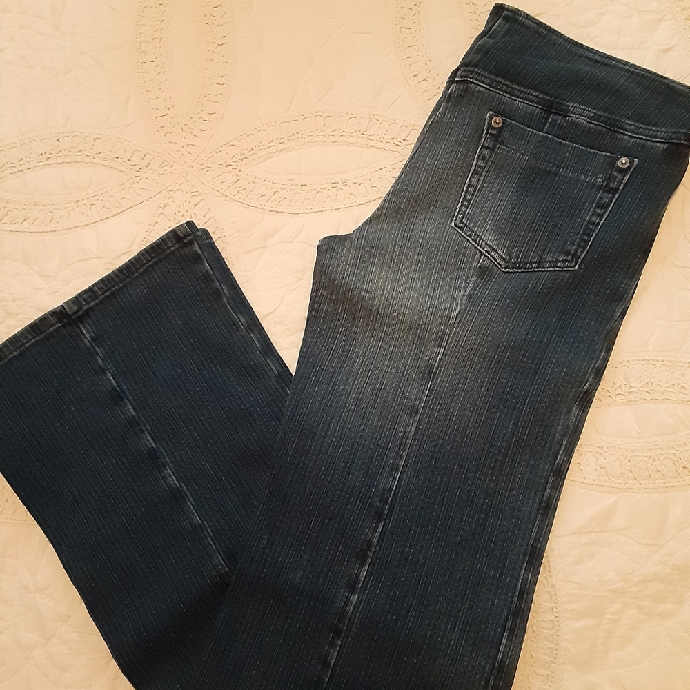 BCBG Max Azria low rise flare jeans size 12 light blue